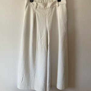 Uniqlo white drape gaucho pants